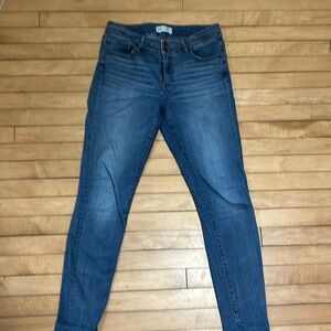 BKE, Victoria, Skinny